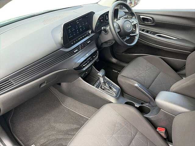 Hyundai BAYON 1.0 T-Gdi Mhev Premium Suv 5Dr Petrol Hybrid Dct Euro 6 (S/S) (100 Ps) Mangrove Green