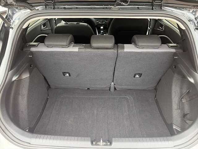 Hyundai I20 1.2 Play Hatchback 5Dr Petrol Manual Euro 6 (S/S) (84 Ps) White