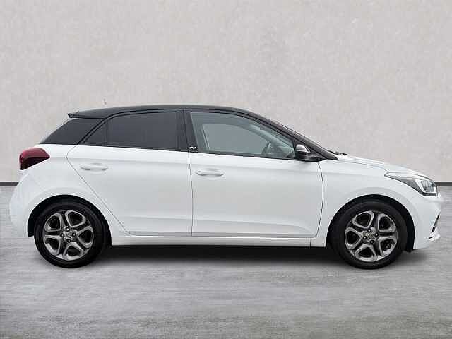 Hyundai I20 1.2 Play Hatchback 5Dr Petrol Manual Euro 6 (S/S) (84 Ps) White