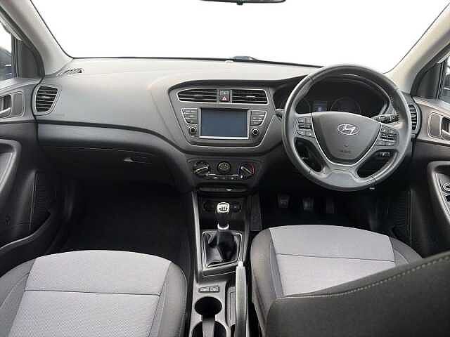 Hyundai I20 1.2 Play Hatchback 5Dr Petrol Manual Euro 6 (S/S) (84 Ps) White