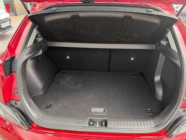 Hyundai KONA 64Kwh Premium Suv 5Dr Electric Auto (10.5Kw Charger) (204 Ps)
