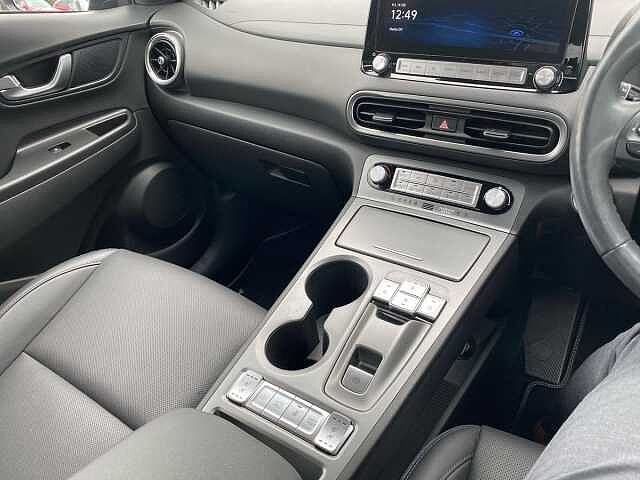 Hyundai KONA 64Kwh Ultimate Suv 5Dr Electric Auto (10.5Kw Charger) (204 Ps)