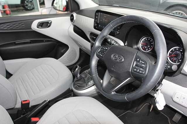 Hyundai i10 1.2 MPi Premium 5dr Auto