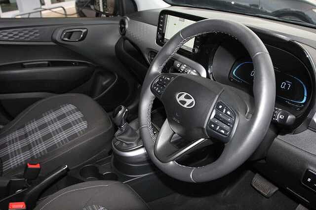 Hyundai i10 1.0 [63] Premium 5dr Auto [Nav]