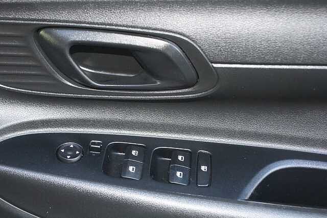 Hyundai I20 1.0T GDi Element 5dr Red