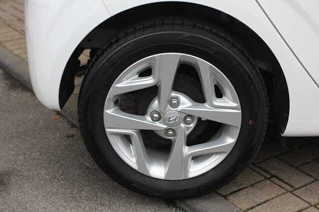 Hyundai I10 1.0 MPi SE Connect 5dr White