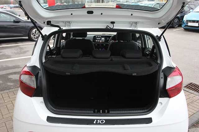 Hyundai I10 1.0 MPi SE Connect 5dr White