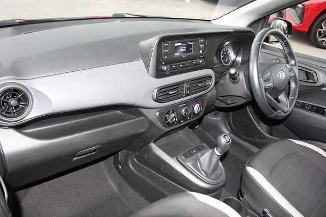 Hyundai I10 1.0 MPi SE 5dr Red