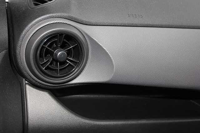 Hyundai I10 1.0 MPi SE 5dr Red