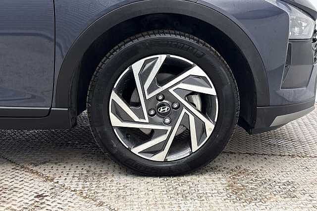 Hyundai KONA 1.6 Hybrid 129 Ultimate 5dr DCT White