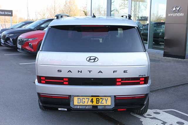Hyundai Santa Fe 1.6 TGDi Plug-in Hybrid Calligraphy 5dr 4WD Auto