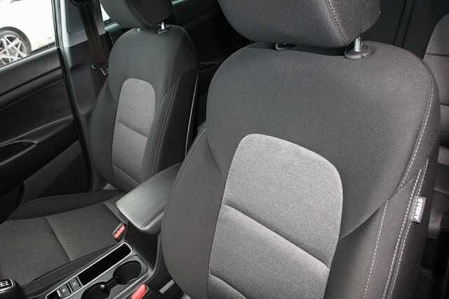 Hyundai Tucson 1.6 CRDi 48V MHD SE Nav 5dr 2WD