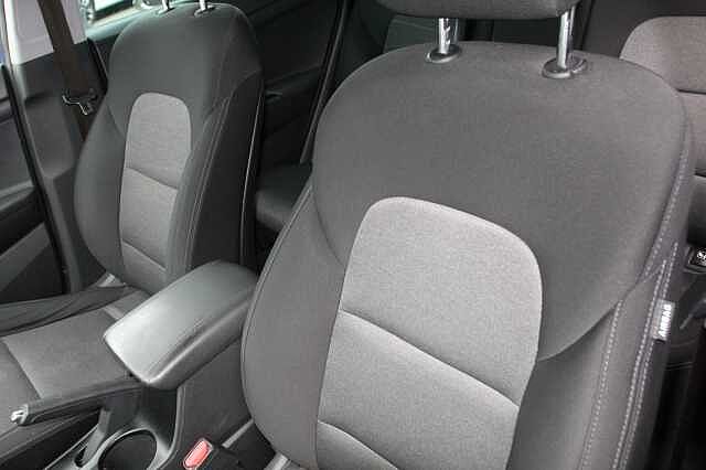 Hyundai TUCSON 1.6 GDi SE Nav 5dr 2WD Blue