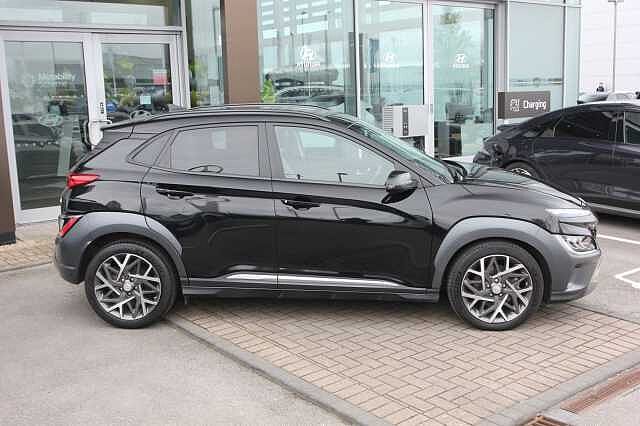 Hyundai KONA 1.6 GDi Hybrid Ultimate 5dr DCT Black