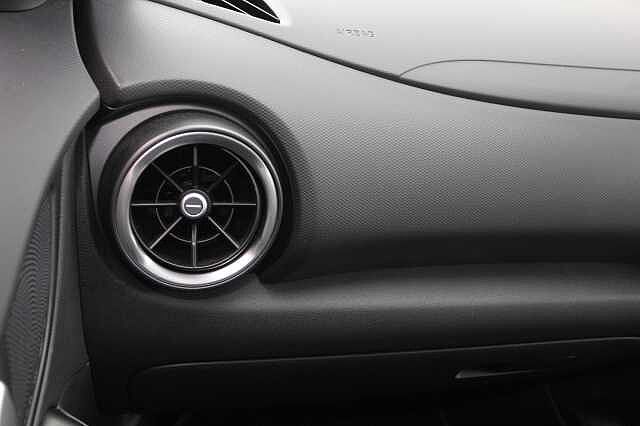 Hyundai KONA 1.6 GDi Hybrid Ultimate 5dr DCT Black