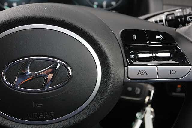 Hyundai TUCSON 1.6 TGDi 48V MHD SE Connect 5dr 2WD Red