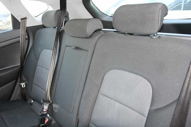 Hyundai TUCSON 1.6 GDi S Connect 5dr 2WD White