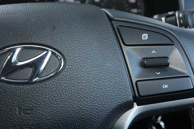 Hyundai TUCSON 1.6 GDi S Connect 5dr 2WD White