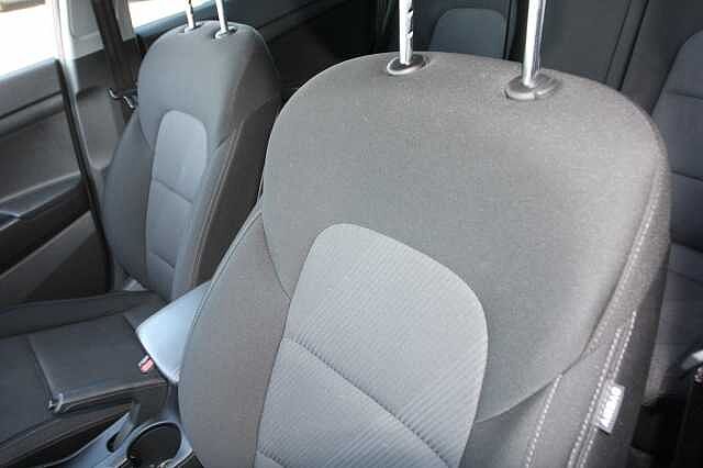 Hyundai TUCSON 1.6 GDi S Connect 5dr 2WD White