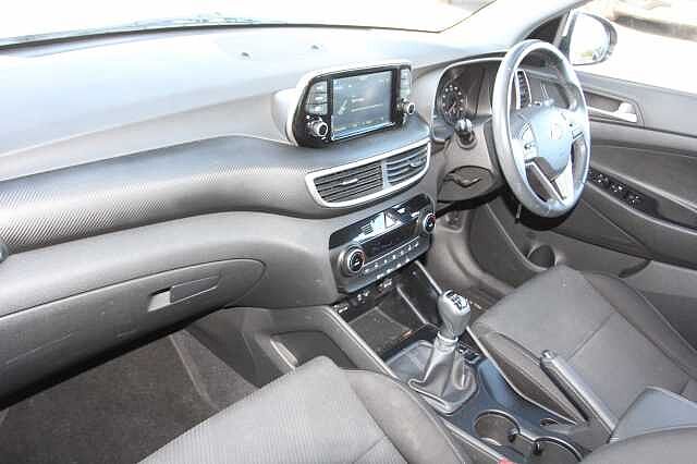 Hyundai TUCSON 1.6 GDi S Connect 5dr 2WD White