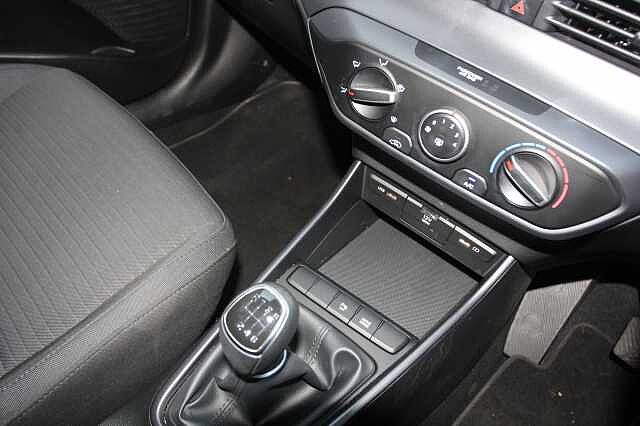 Hyundai i20 1.0T GDi 48V MHD SE Connect 5dr