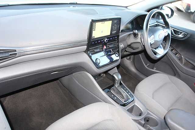 Hyundai IONIQ 1.6 GDi Hybrid Premium 5dr DCT Silver