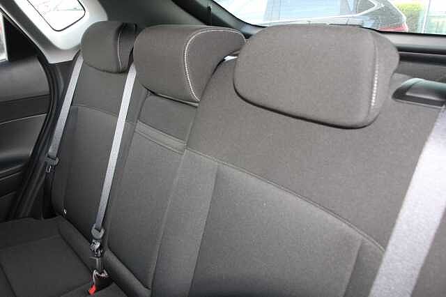 Hyundai KONA 1.0T 100 Advance 5dr White