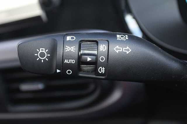 Hyundai i10 1.0 [63] Premium 5dr Auto [Nav]