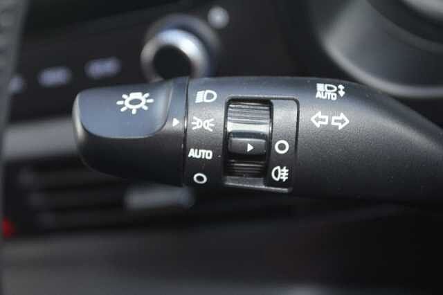 Hyundai i20 1.0T GDi Premium 5dr DCT
