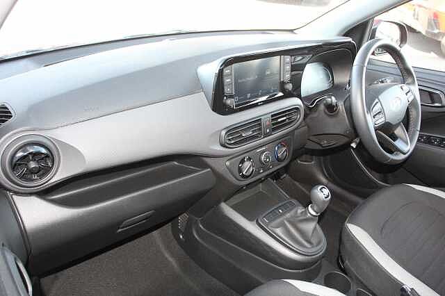Hyundai i10 1.2 Advance 5dr