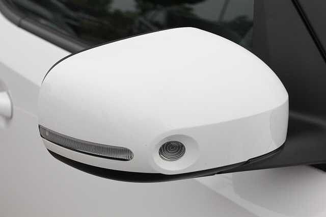 Hyundai INSTER 85kW 02 49kWh 5dr Auto White