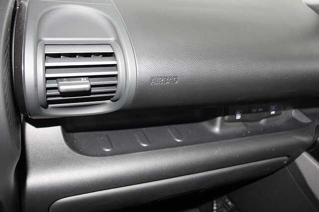 Hyundai INSTER 85kW 02 49kWh 5dr Auto White