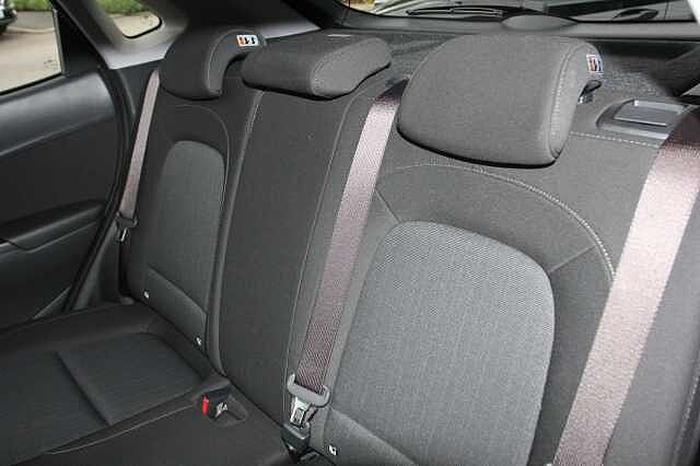Hyundai KONA 1.6 GDi Hybrid Premium 5dr DCT Black