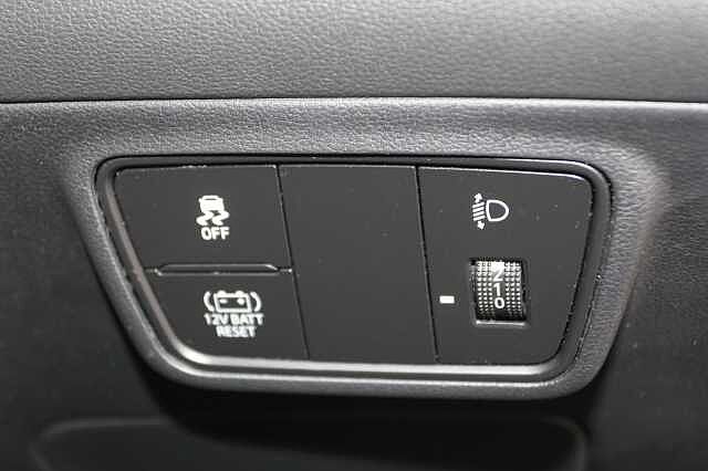 Hyundai TUCSON 1.6 TGDi Hybrid 230 Premium 5dr 2WD Auto Grey