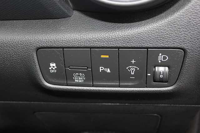 Hyundai KONA 1.6 GDi Hybrid Premium 5dr DCT