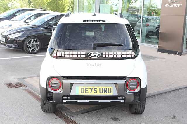 Hyundai Inster 85kW Cross 49kWh 5dr Auto