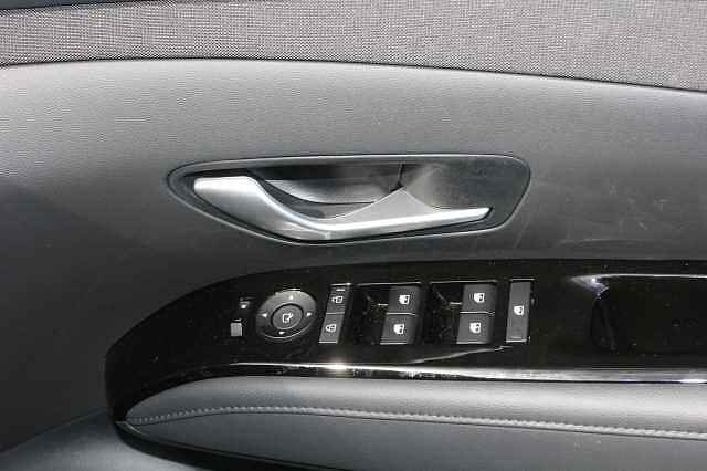 Hyundai TUCSON 1.6T 239 Hybrid Ultimate 5dr Auto