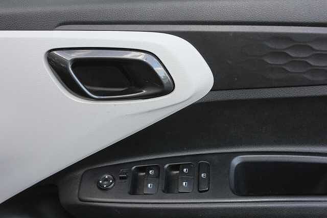 Hyundai i10 1.0 MPi Premium 5dr