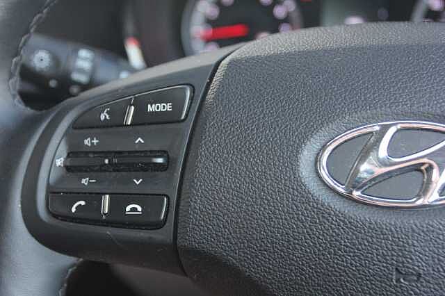 Hyundai i10 1.0 MPi Premium 5dr
