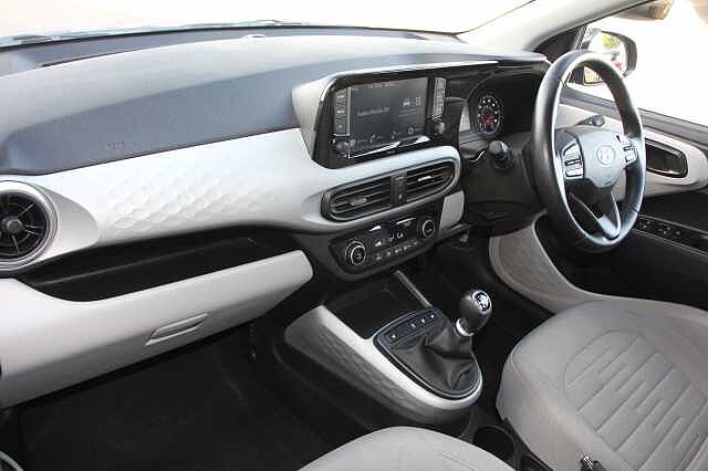Hyundai i10 1.0 MPi Premium 5dr