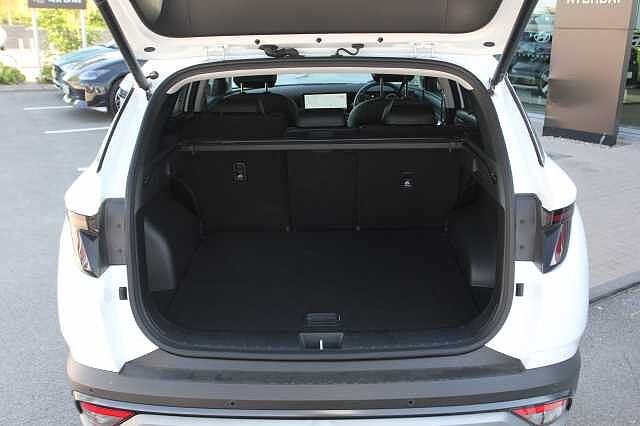 Hyundai TUCSON 1.6T 239 Hybrid Ultimate 5dr Auto White
