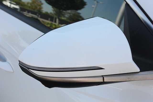 Hyundai TUCSON 1.6T 239 Hybrid Ultimate 5dr Auto White