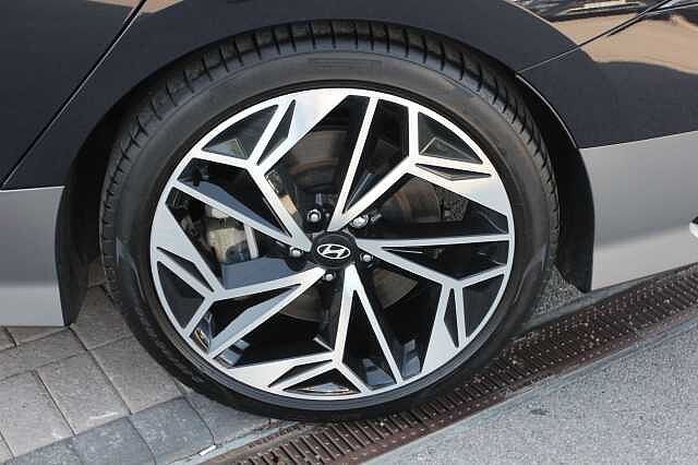 Hyundai IONIQ 6 168kW Premium 77kWh 4dr Auto Blue