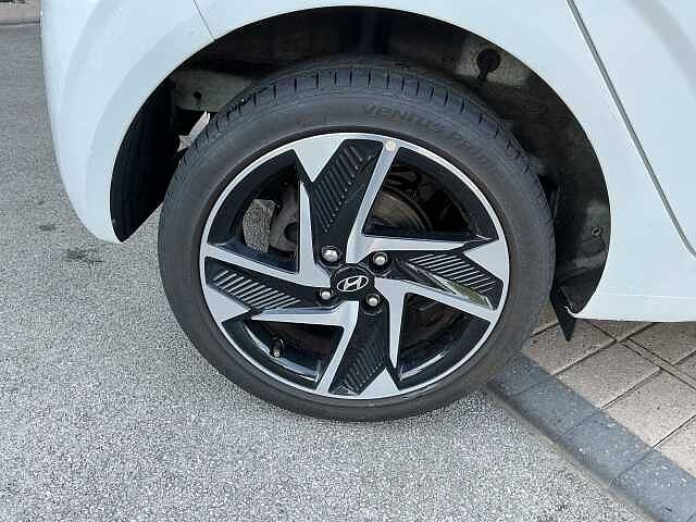 Hyundai i10 1.0 MPi Premium 5dr