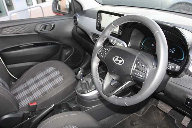 Hyundai I10 1.0 [63] Premium 5dr Auto [Nav] White