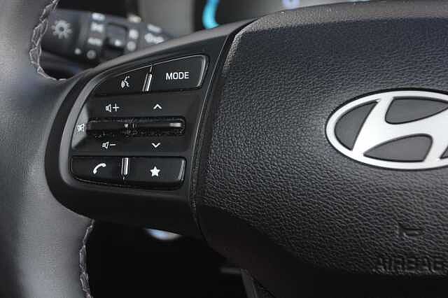 Hyundai I10 1.0 [63] Premium 5dr Auto [Nav] White