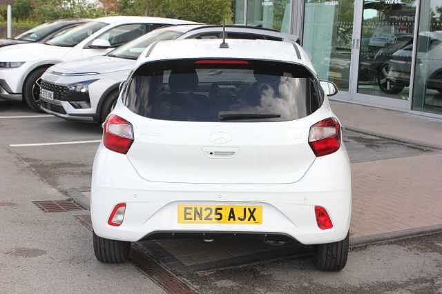 Hyundai I10 1.0 [63] Premium 5dr Auto [Nav] White