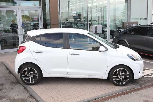 Hyundai I10 1.0 [63] Premium 5dr Auto [Nav] White