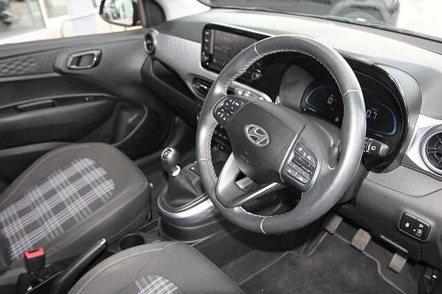 Hyundai i10 1.2 MPi Premium 5dr