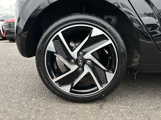 Hyundai I10 1.0 Premium Hatchback 5dr Petrol Auto Euro 6 (s/s) (63 ps) Black